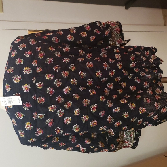 Loft long sleeve flower shirt - Picture 2 of 4